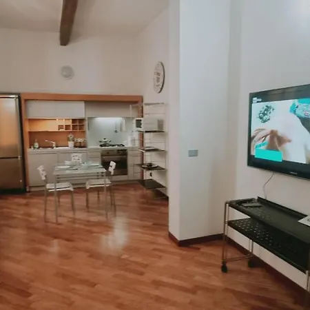 Crociali Apartment *