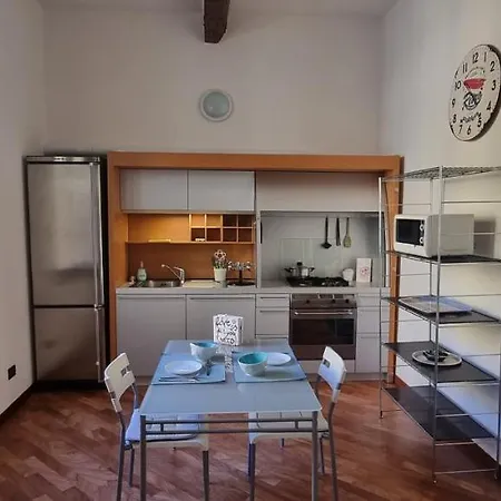 Crociali Daire *